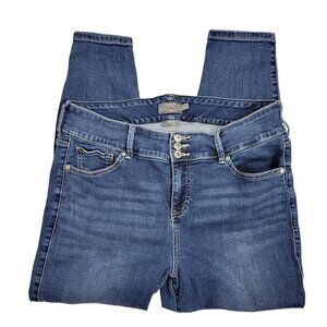 Torrid Women's Super Soft Dark Wash High Rise Jegging Size 18s (Short)